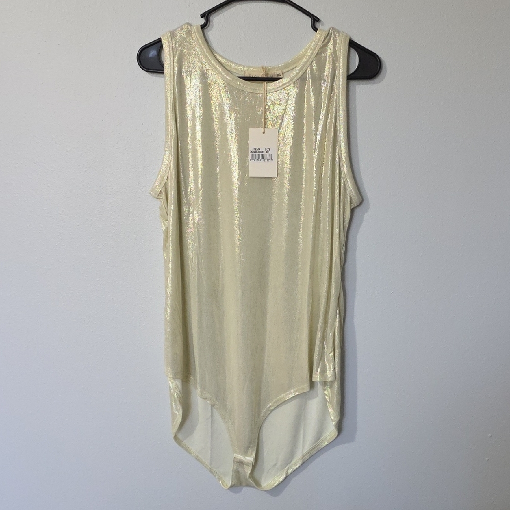 Elegant Gold Shimmer Tank Top